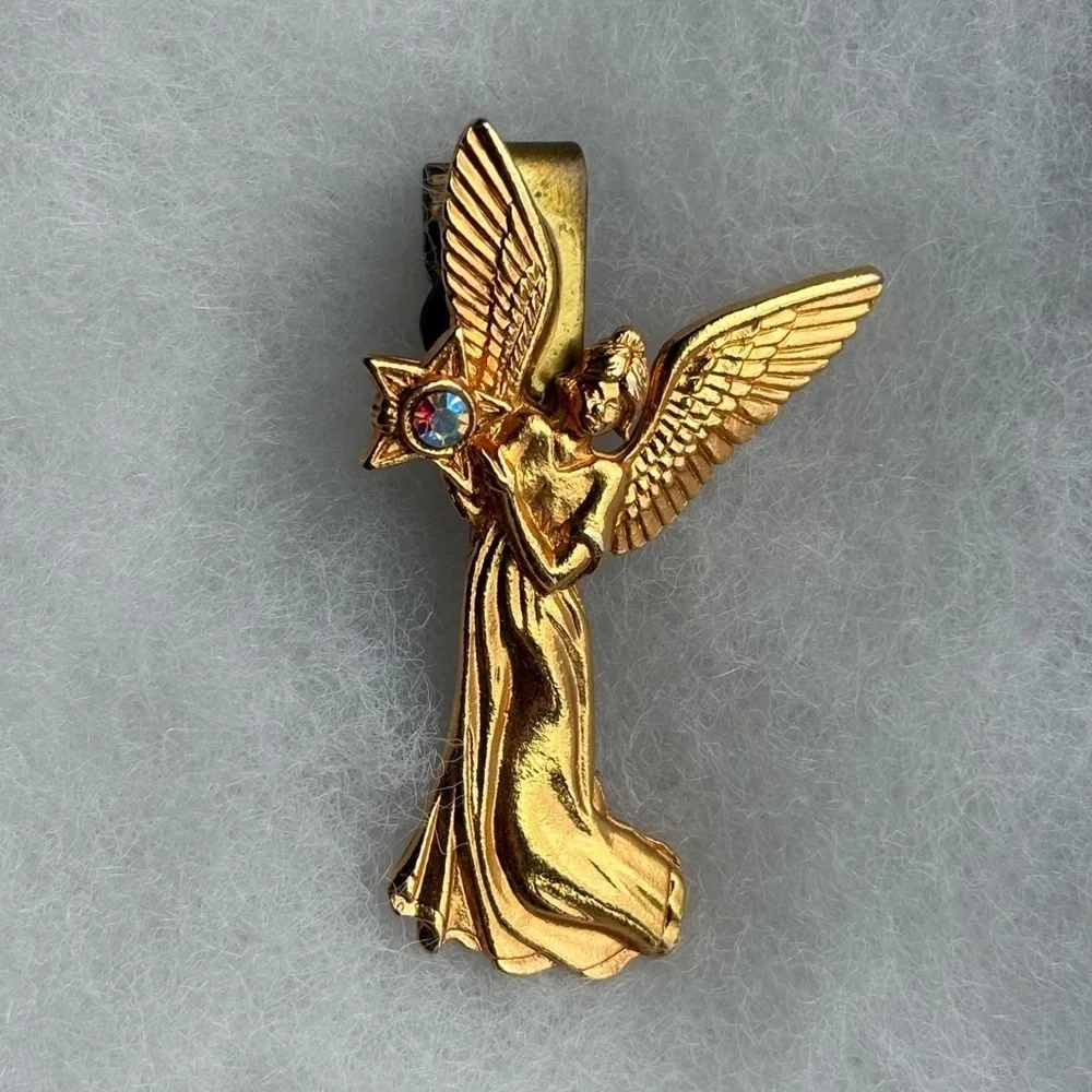 Gold Tone Angel Pocket Clip Pin